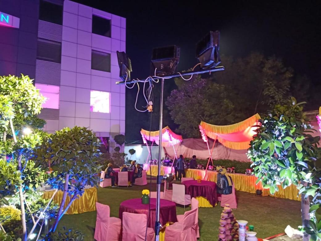 Hotel Sourav Park Inn Agra Agra  Exterior foto